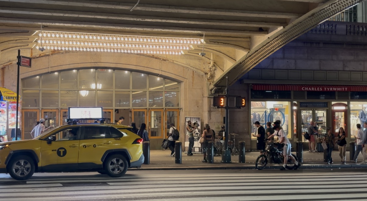 Street musicians near Grand Central